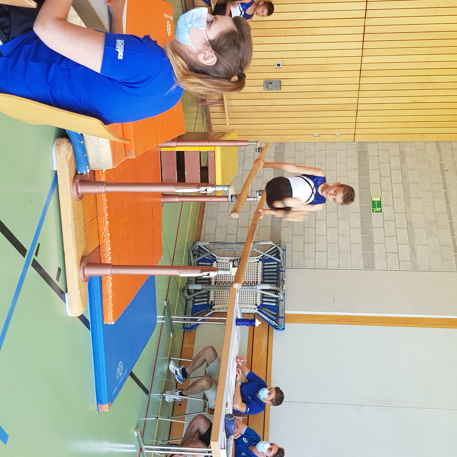 Bild  (64)